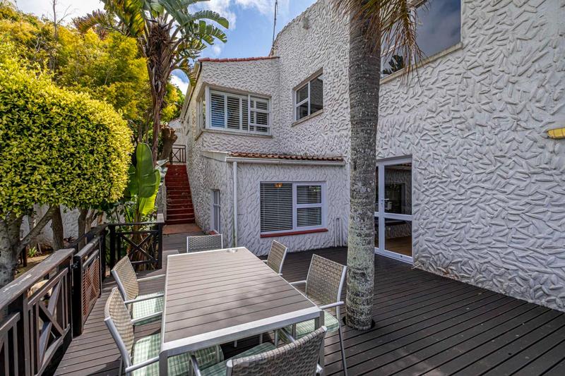 5 Bedroom Property for Sale in Linkside Eastern Cape